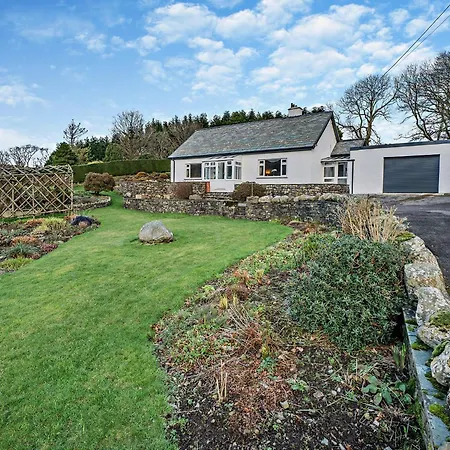 3 Bed In Coniston 93329 * Torver