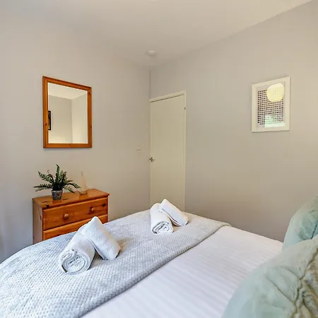 3 Bed In Coniston 93329 *