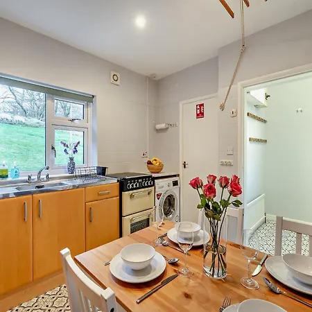 בית נופש 3 Bed In Coniston 93329